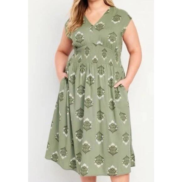 Old Navy XXL Green Floral Midi Dress Smocked 2X Plus Garden Party Boho India - Picture 1 of 16